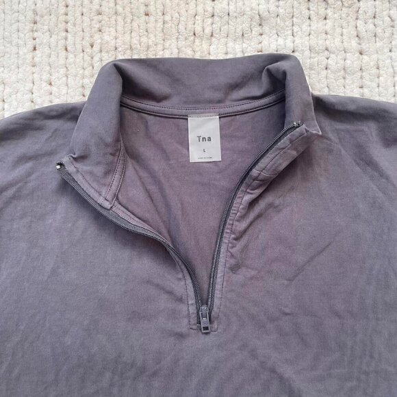 TNA Women's Grey Cropped Mendocino Shirt - Size Large - Picture 5 of 5